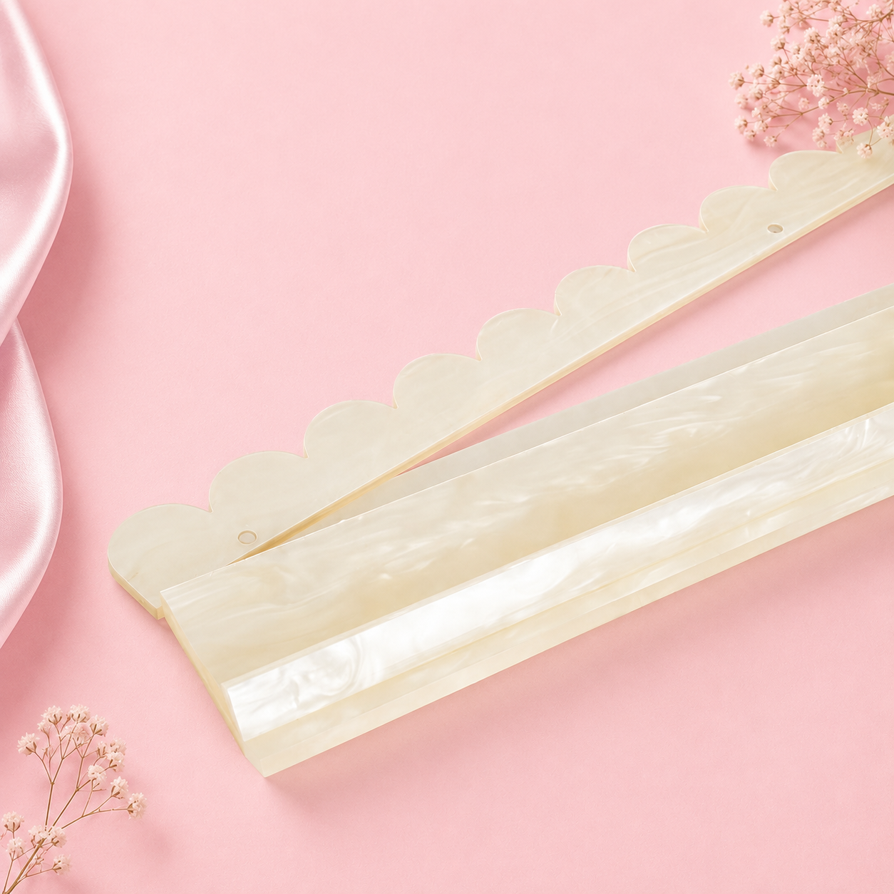 Scalloped Acrylic Mahjong Racks YOLO Mahjong